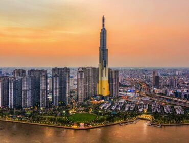 Landmark 81 Banner